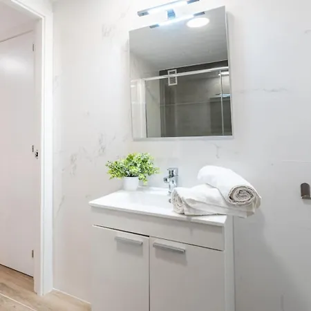 Apartment Moderno Cozy 5pax Wifi Aa Parking Salou