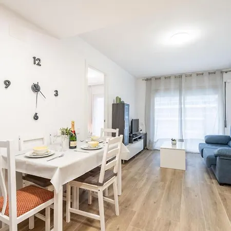 Moderno Cozy 5pax Wifi Aa Parking *