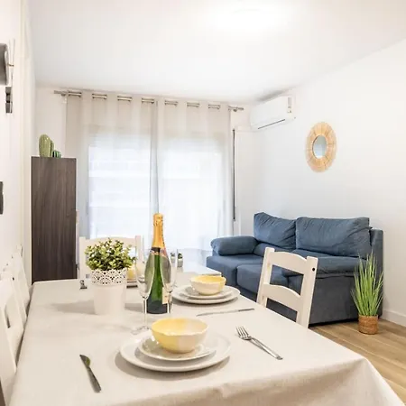 Moderno Cozy 5pax Wifi Aa Parking