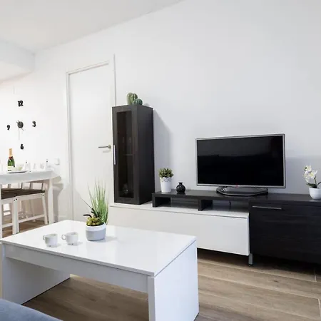 Moderno Cozy 5pax Wifi Aa Parking *
